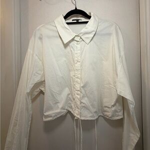 Dynamite White Cropped Button-Down Shirt
